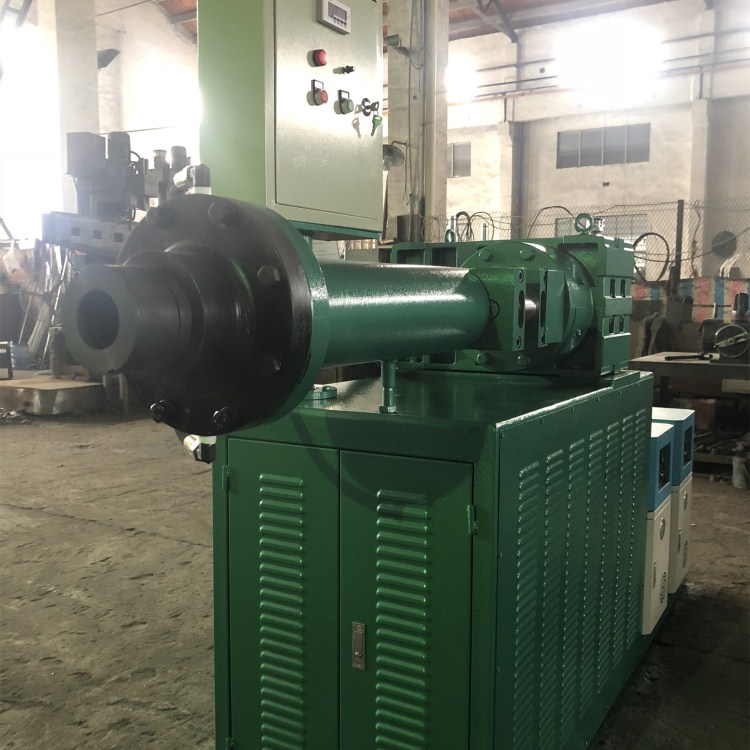 65橡膠擠出機(jī)5 (2).jpg