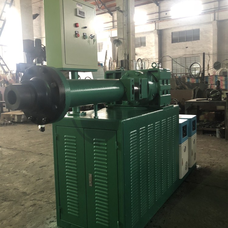 65橡膠擠出機(jī)2 (1).jpg